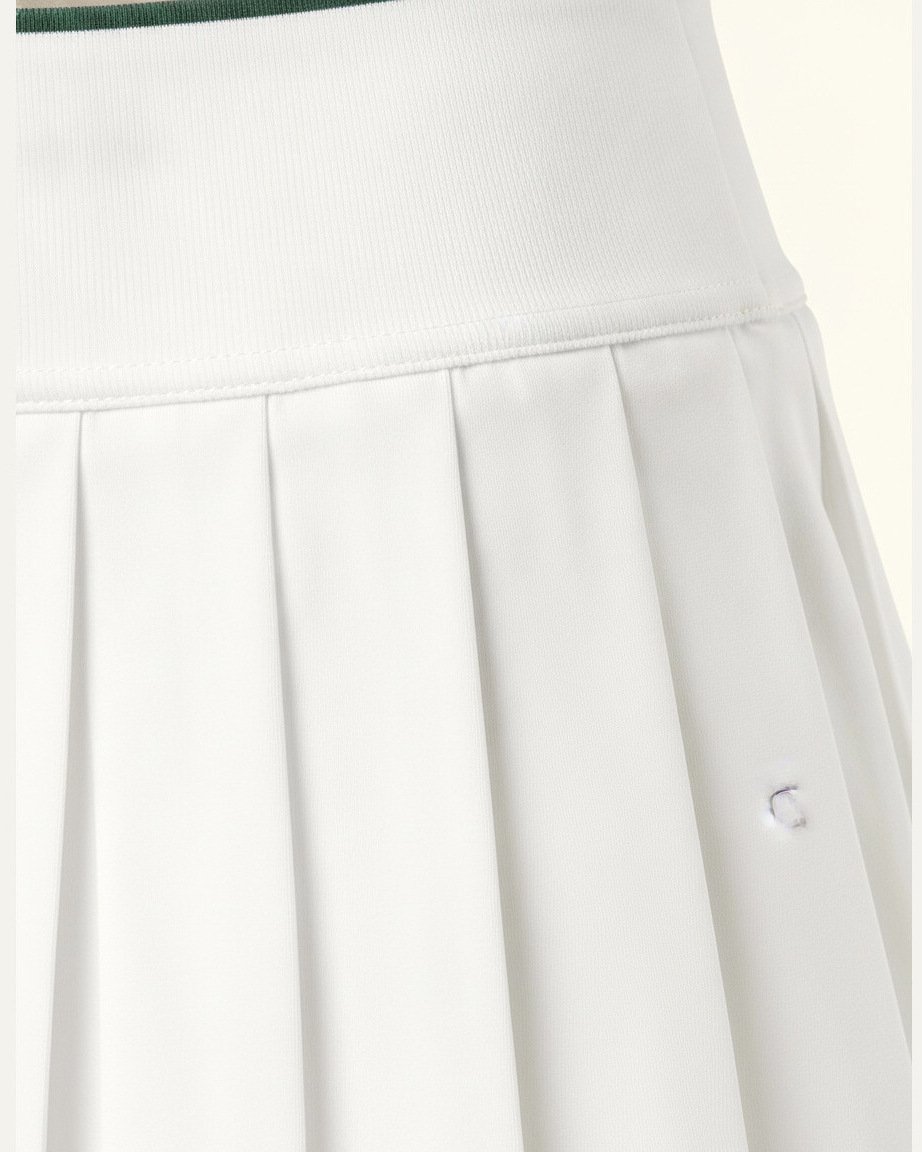 Baseline Court Skirt, construction and finishing detail