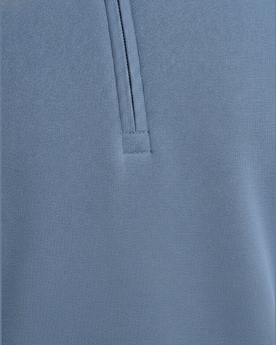 Travel Quarter Zip, fabric texture detail