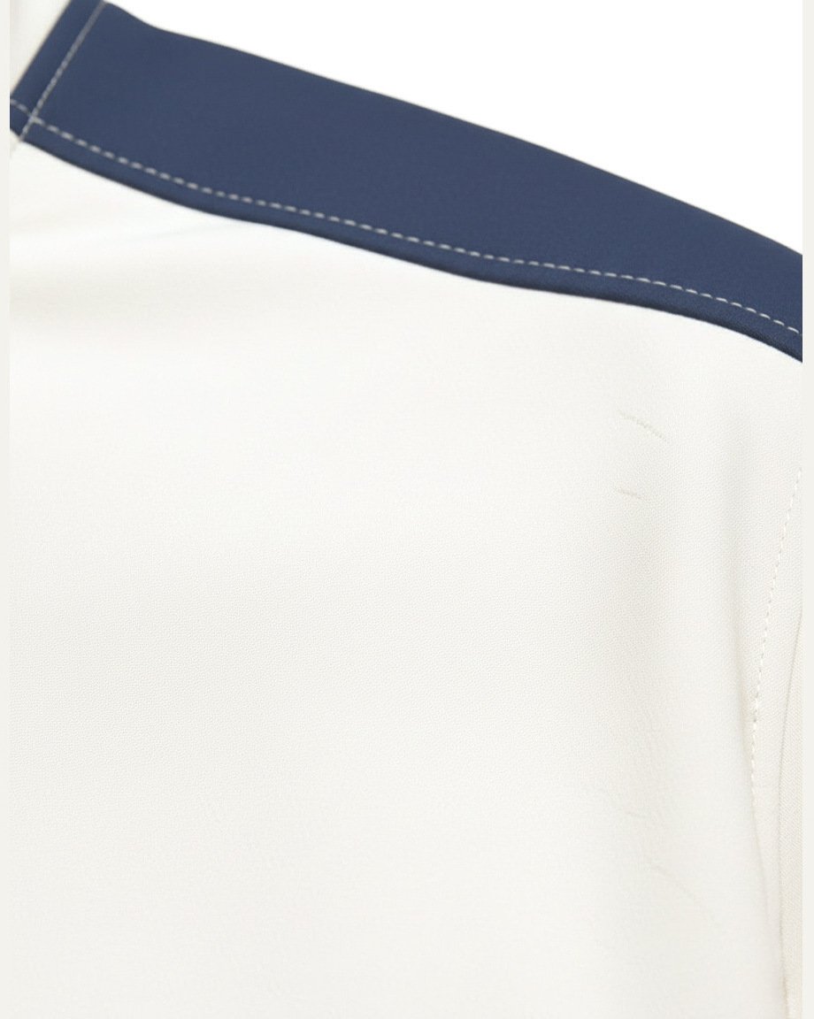 Gale Windbreaker, fabric texture detail